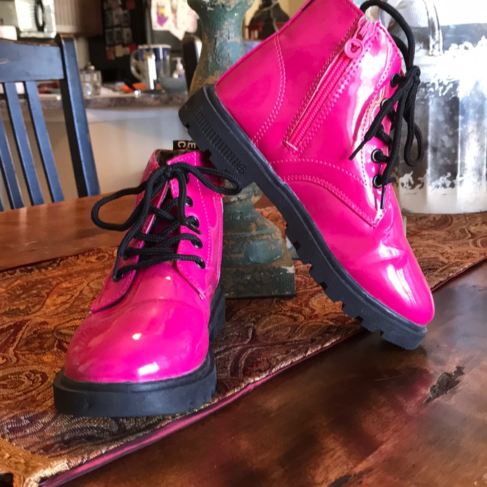 Girls hot pink patent leather waterproof boots